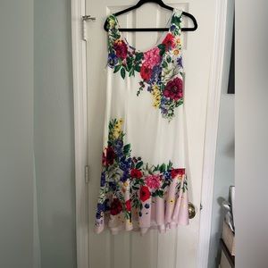 Cute summer dress, hi- lo hem.